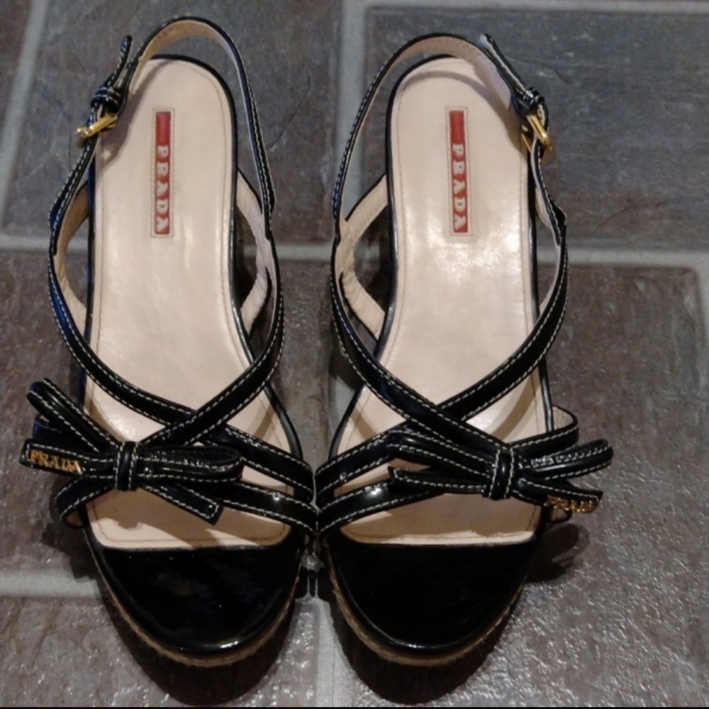 Prada Logo strappy patent leather platform espadrille sandals Bow Logo size 36.5